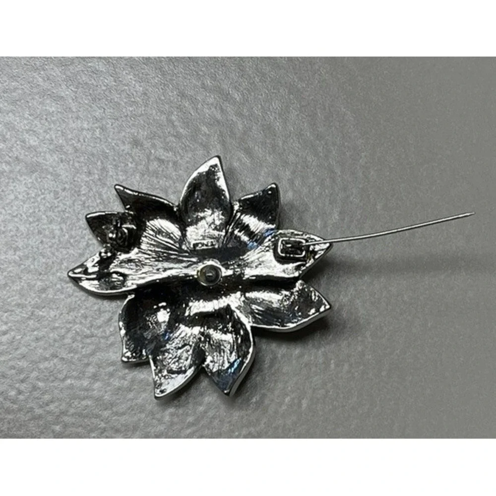MONET Christmas Pin RHINESTONE Pointsetta Floral Brooch Estate COSTUME JEWELRY